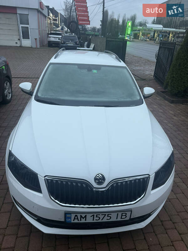Универсал Skoda Octavia 2015 в Коростене