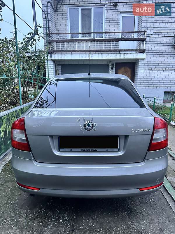 Ліфтбек Skoda Octavia 2009 в Дніпрі