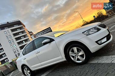 Лифтбек Skoda Octavia 2015 в Хусте