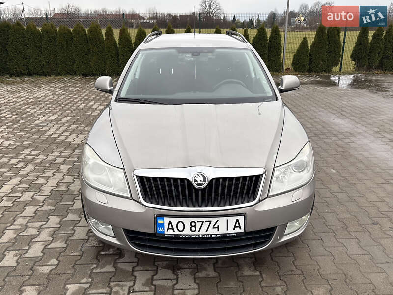 Універсал Skoda Octavia 2010 в Тячеві фото Універсал Skoda Octavia 2010 в Тячеві