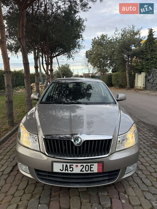 Ліфтбек Skoda Octavia 2010 в Ужгороді фото 3 Ліфтбек Skoda Octavia 2010 в Ужгороді
