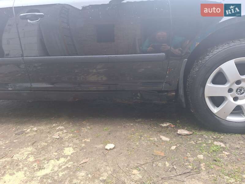 Лифтбек Skoda Octavia 2006 в Каменке-Бугской