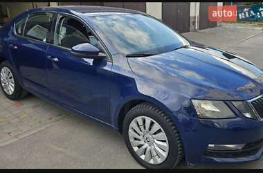 Лифтбек Skoda Octavia 2017 в Тернополе