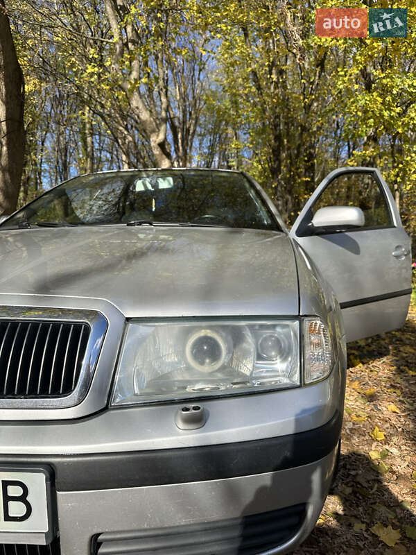 Лифтбек Skoda Octavia 2003 в Хмельницком
