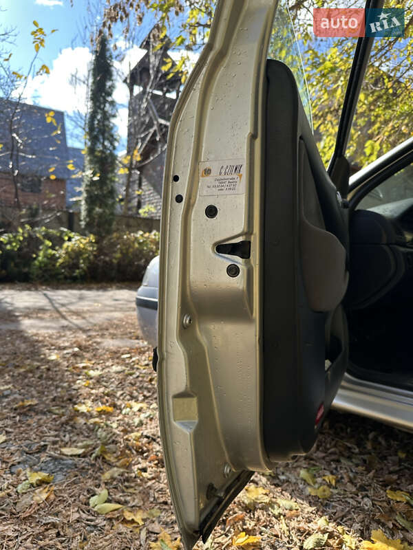 Лифтбек Skoda Octavia 2003 в Хмельницком