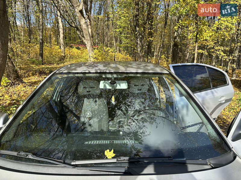 Лифтбек Skoda Octavia 2003 в Хмельницком