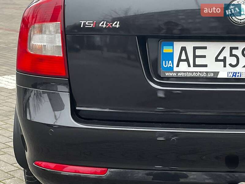 Універсал Skoda Octavia 2010 в Дніпрі