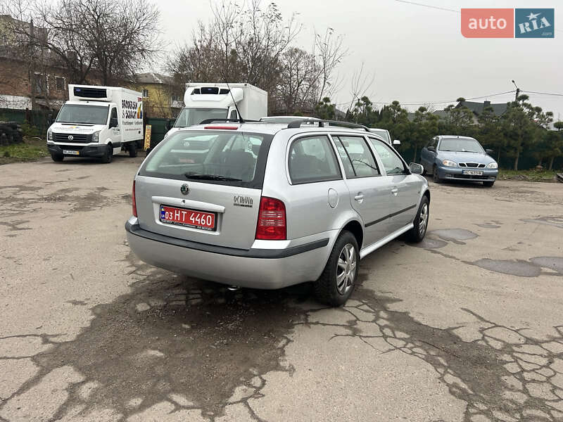 Універсал Skoda Octavia 2008 в Нововолинську