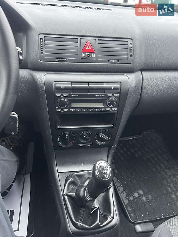 Універсал Skoda Octavia 2008 в Нововолинську