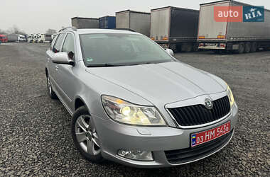 Универсал Skoda Octavia 2010 в Луцке