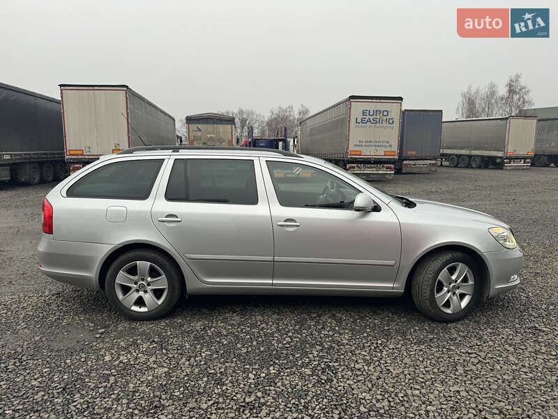 Универсал Skoda Octavia 2010 в Луцке