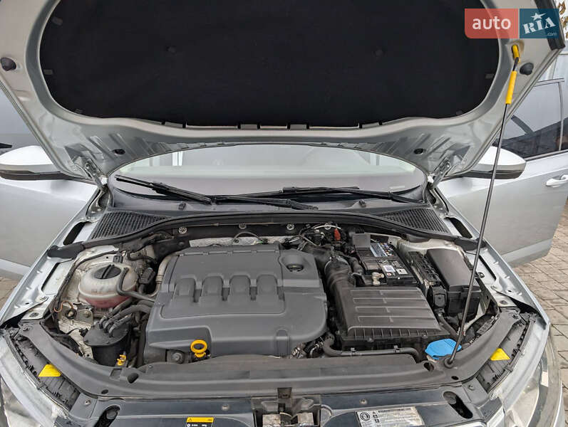 Лифтбек Skoda Octavia 2015 в Мукачево