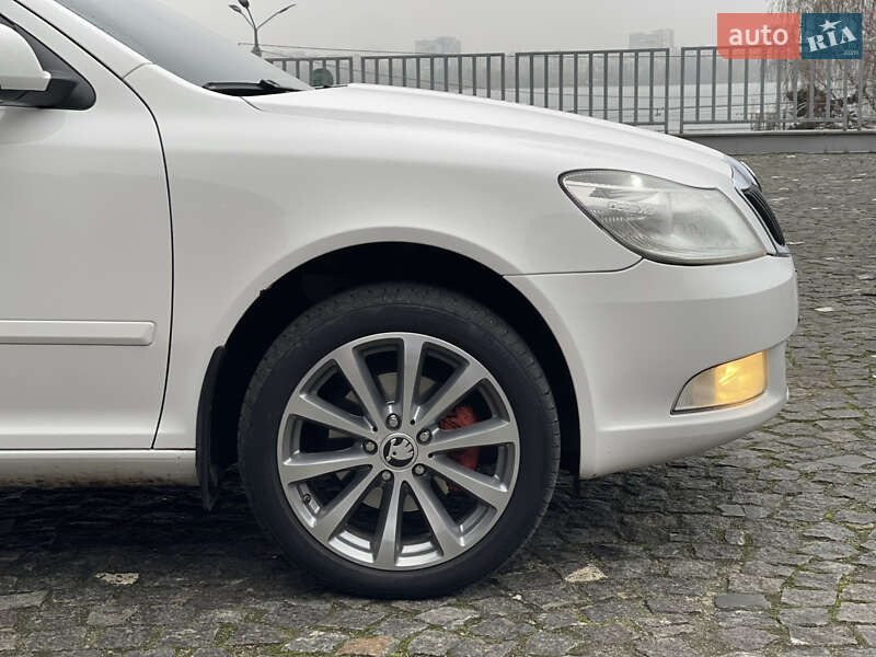 Лифтбек Skoda Octavia 2012 в Днепре