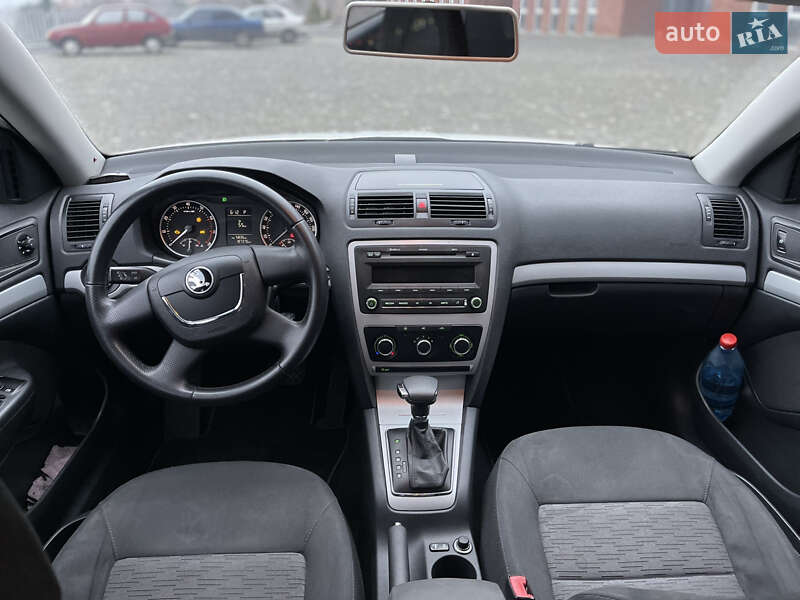 Лифтбек Skoda Octavia 2012 в Днепре