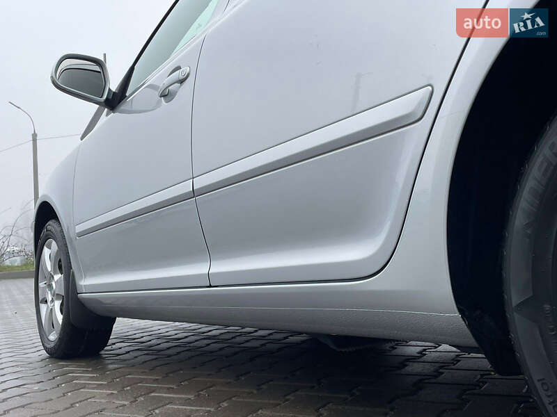 Универсал Skoda Octavia 2010 в Виннице