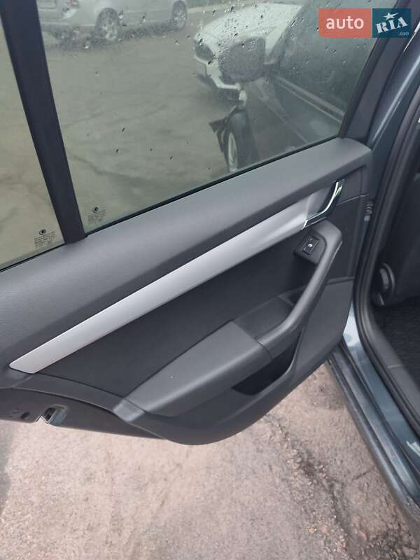 Лифтбек Skoda Octavia 2017 в Днепре