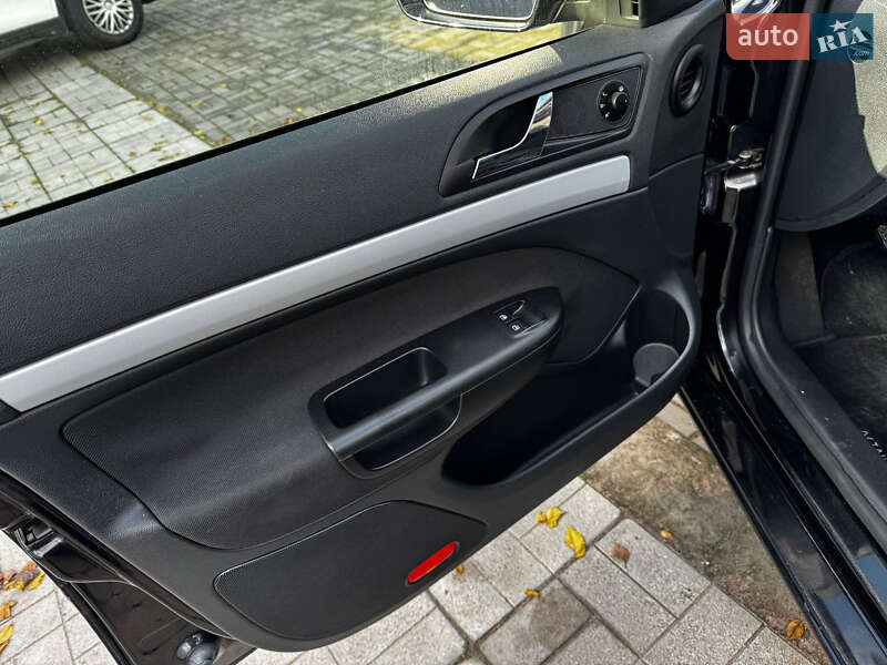 Универсал Skoda Octavia 2009 в Днепре