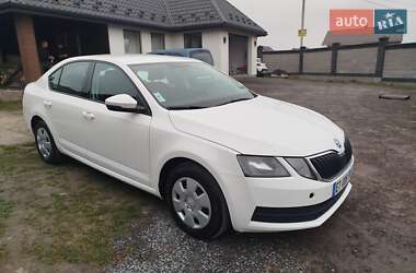 Лифтбек Skoda Octavia 2018 в Ровно