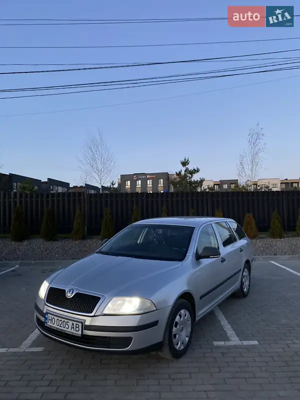 Skoda Octavia 2011 VIN TMBJA21Z5B2102945 фото оголошення 2 з 70