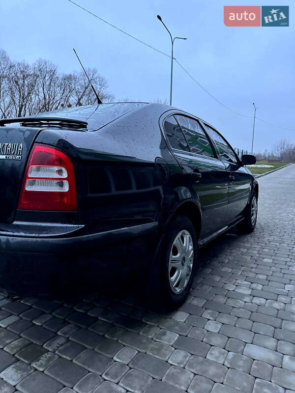 Лифтбек Skoda Octavia 2008 в Шептицькому