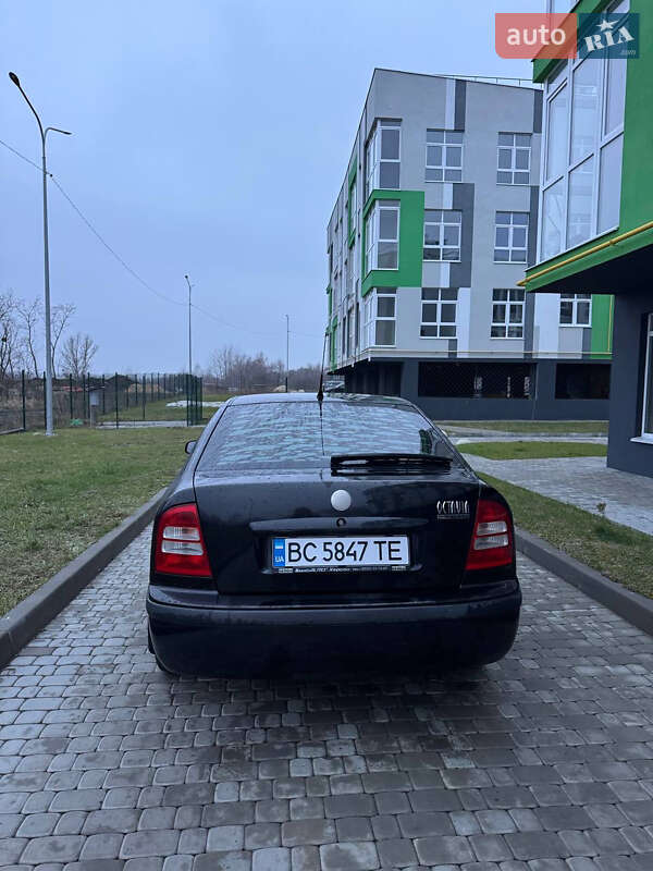 Лифтбек Skoda Octavia 2008 в Шептицькому