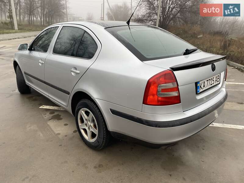 Лифтбек Skoda Octavia 2008 в Днепре