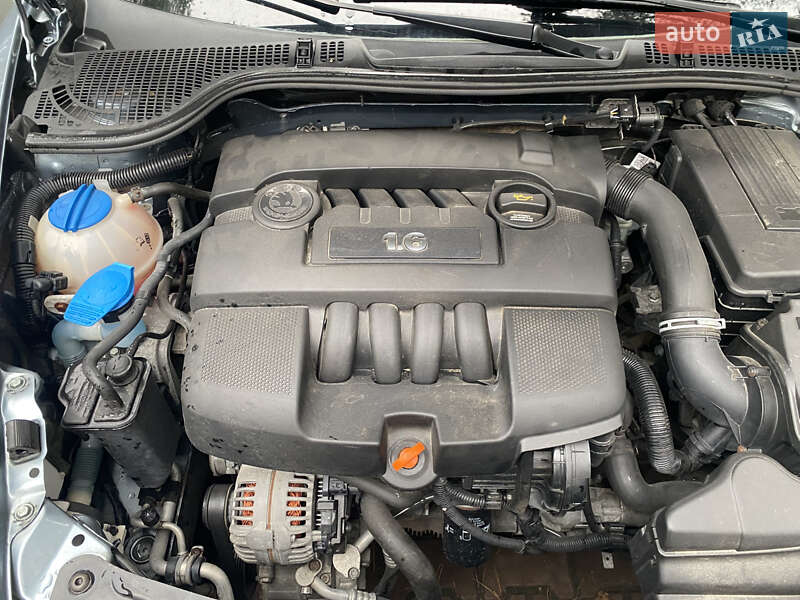 Лифтбек Skoda Octavia 2006 в Новояворовске