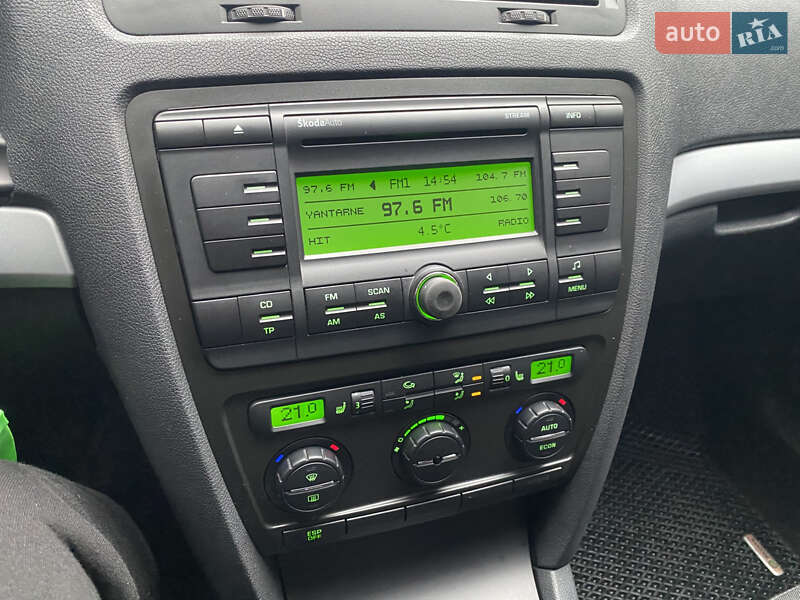 Лифтбек Skoda Octavia 2006 в Новояворовске