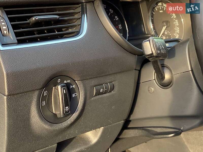 Ліфтбек Skoda Octavia 2015 в Києві фото 33 Ліфтбек Skoda Octavia 2015 в Києві