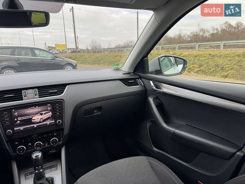 Универсал Skoda Octavia 2019 в Стрые