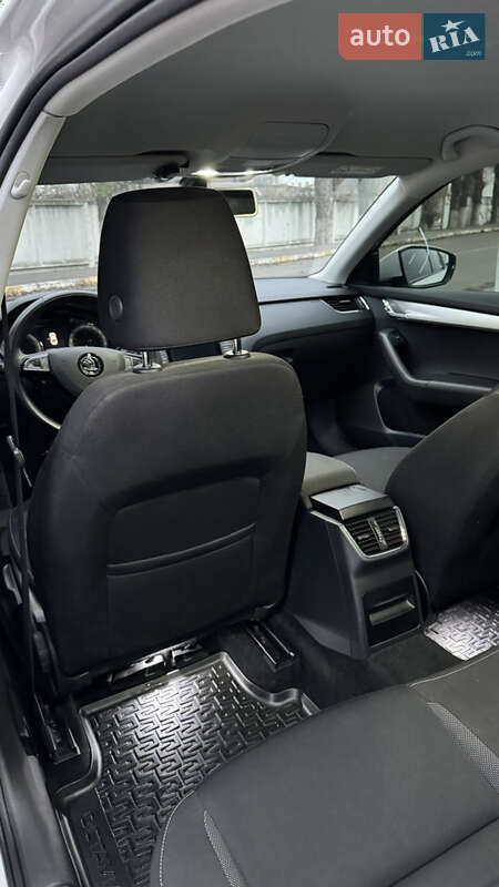 Универсал Skoda Octavia 2019 в Киеве
