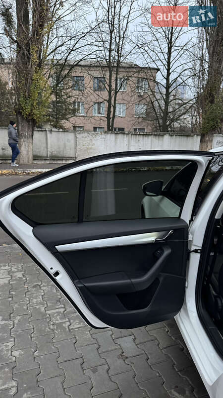 Универсал Skoda Octavia 2019 в Киеве