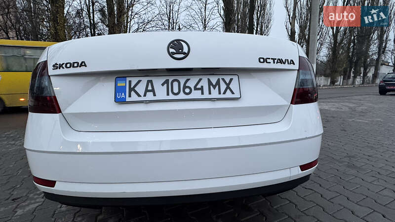 Универсал Skoda Octavia 2019 в Киеве