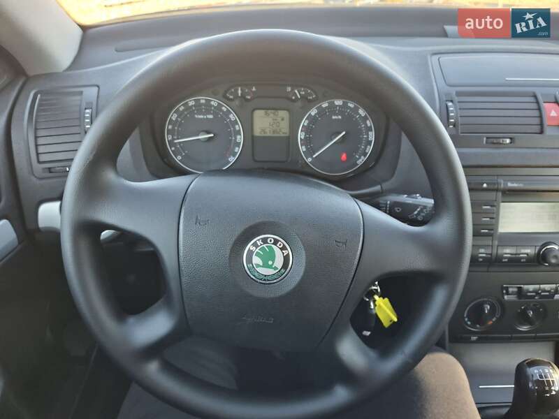 Универсал Skoda Octavia 2008 в Черновцах
