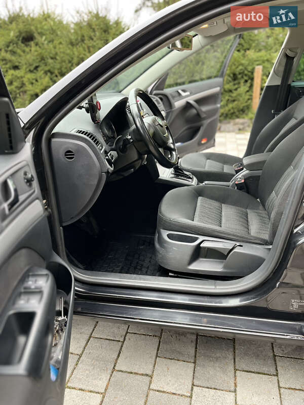 Универсал Skoda Octavia 2010 в Староконстантинове