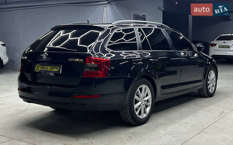 Універсал Skoda Octavia 2016 в Чернівцях
