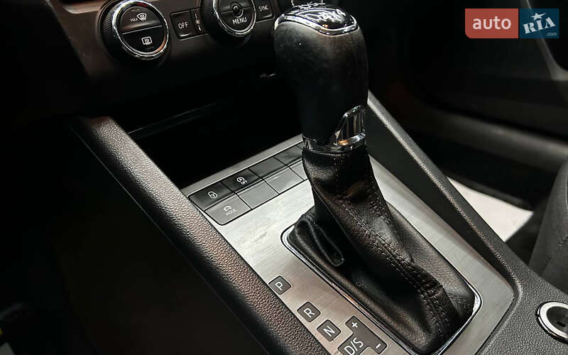 Універсал Skoda Octavia 2016 в Чернівцях