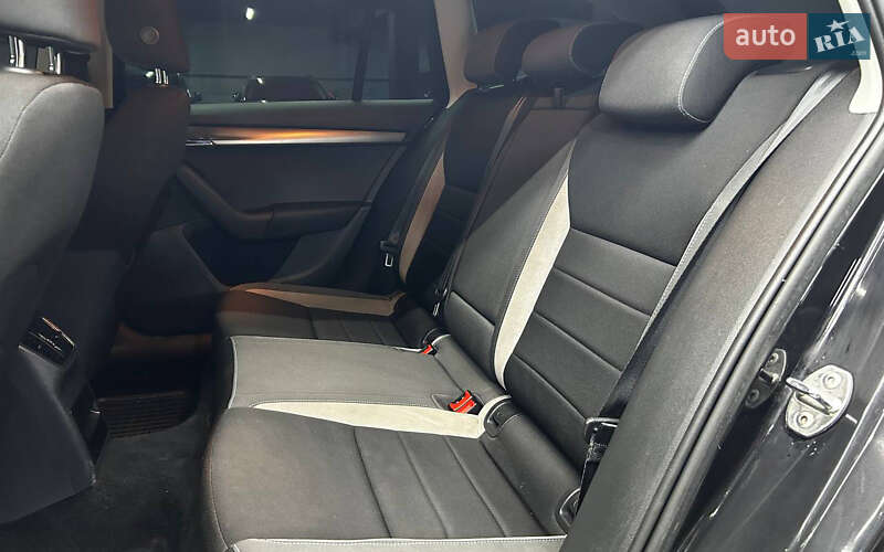 Універсал Skoda Octavia 2016 в Чернівцях