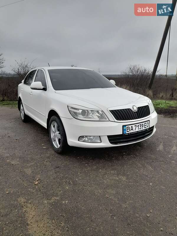 Лифтбек Skoda Octavia 2011 в Кропивницком
