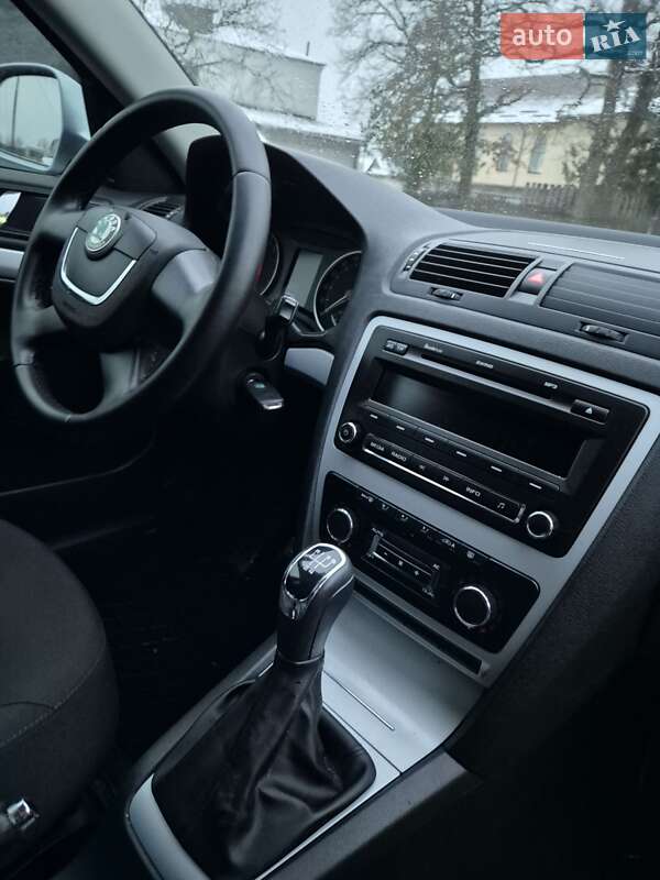 Универсал Skoda Octavia 2010 в Киверцах