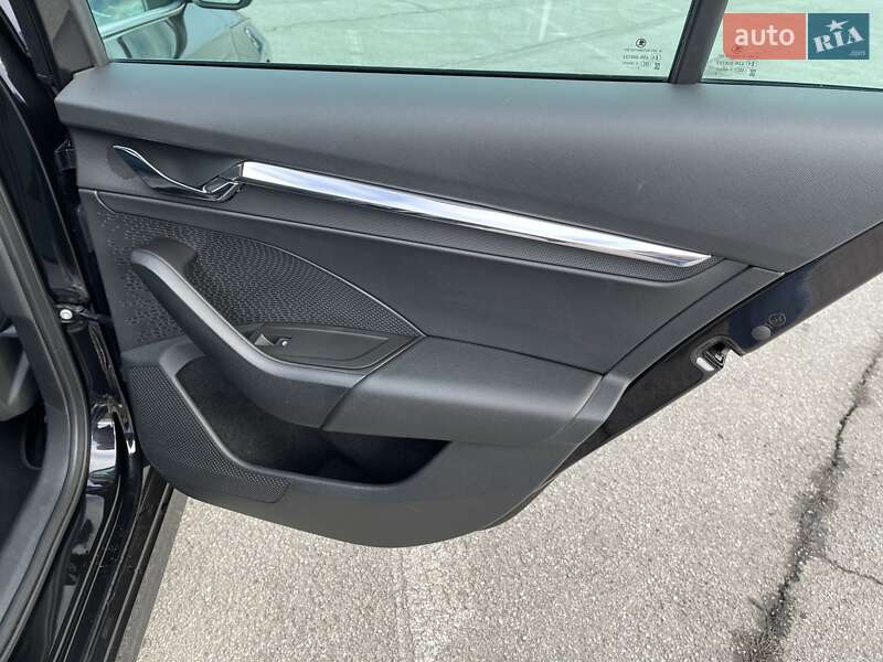 Универсал Skoda Octavia 2021 в Черновцах