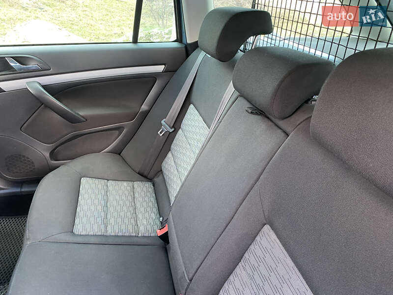 Універсал Skoda Octavia 2010 в Києві фото 26 Універсал Skoda Octavia 2010 в Києві