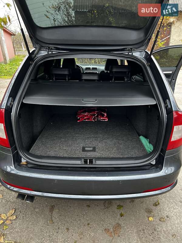 Универсал Skoda Octavia 2010 в Сарнах