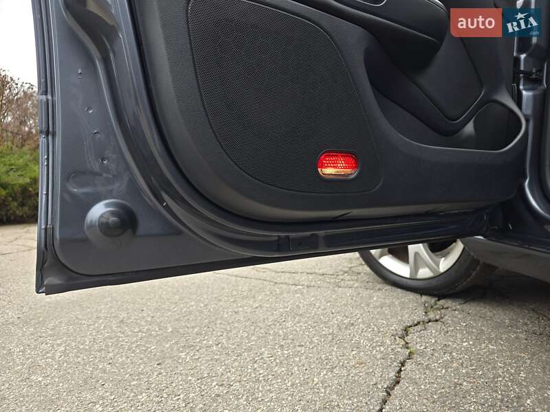 Универсал Skoda Octavia 2011 в Полтаве