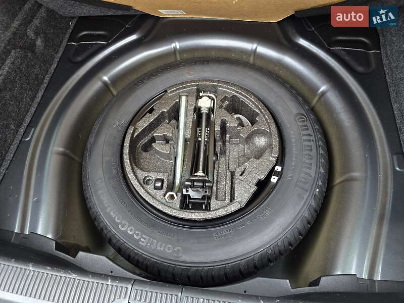 Универсал Skoda Octavia 2011 в Полтаве