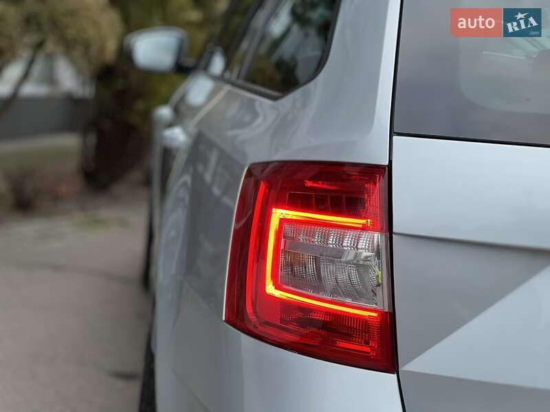 Универсал Skoda Octavia 2017 в Ровно