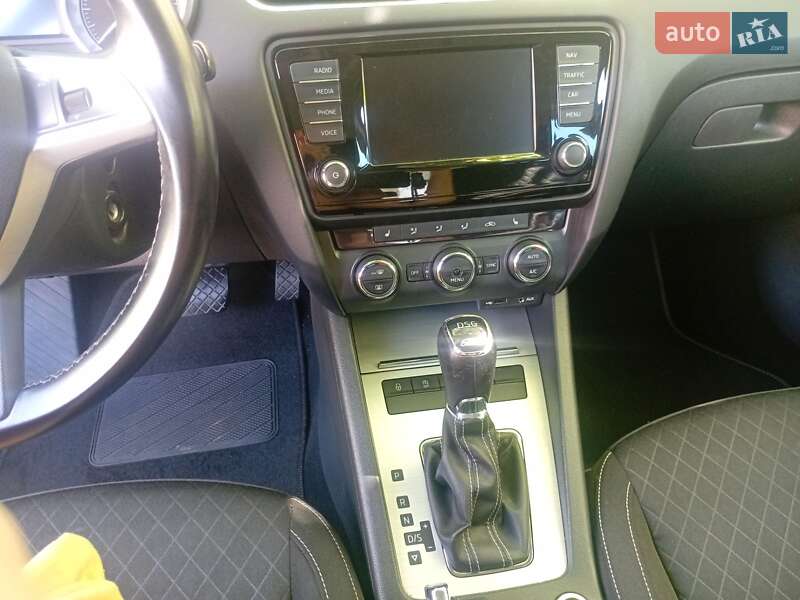 Універсал Skoda Octavia 2015 в Миколаєві