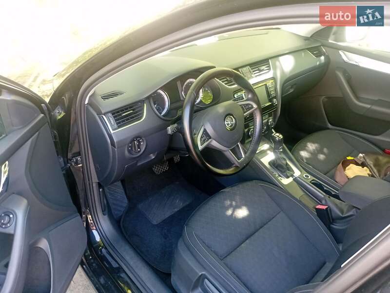 Універсал Skoda Octavia 2015 в Миколаєві