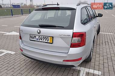 Универсал Skoda Octavia 2016 в Нововолынске