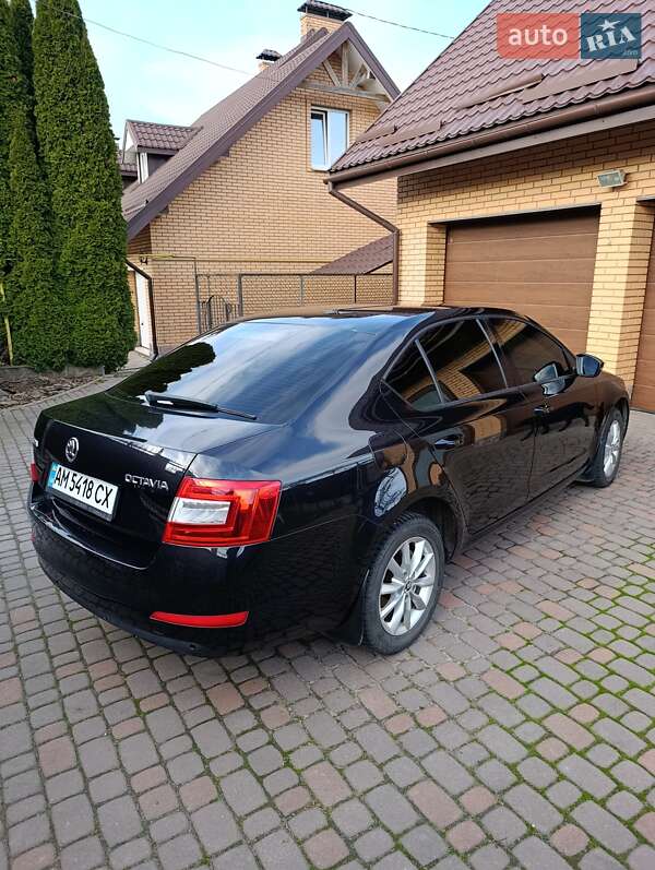 Лифтбек Skoda Octavia 2015 в Житомире